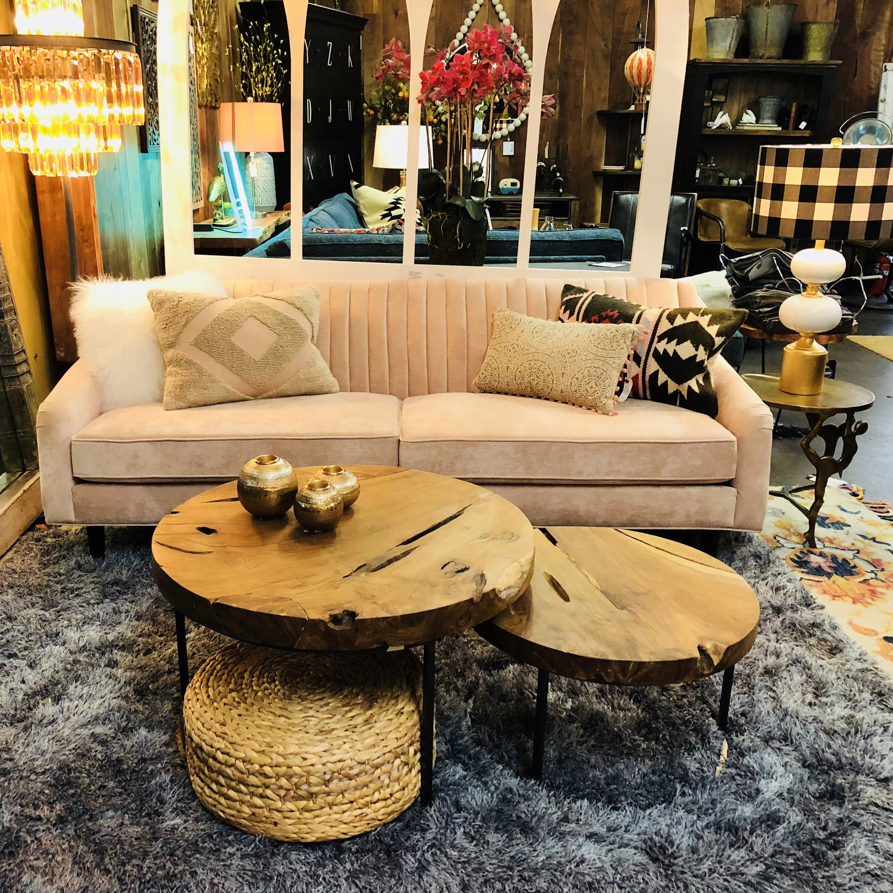 Betty Blush Pink Sofa - Image 4