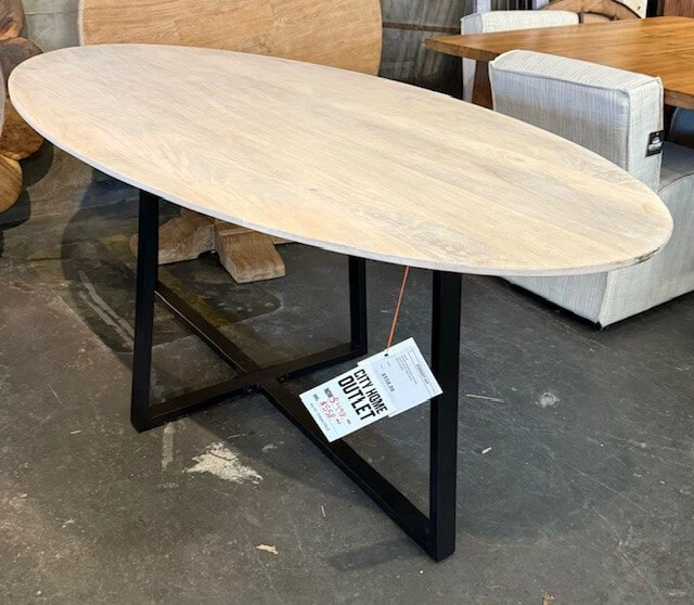 Finley Dining Table