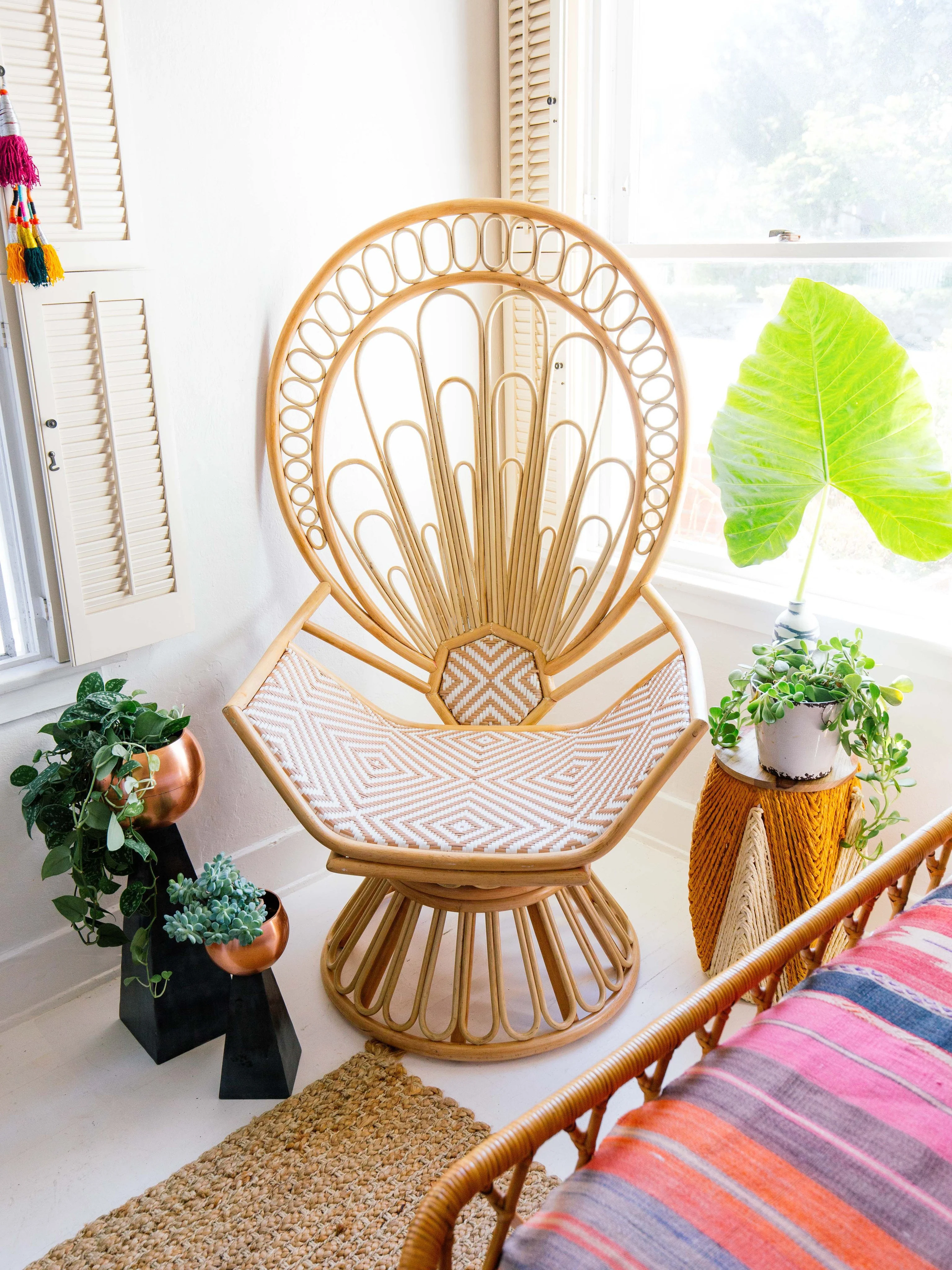 Zahra Peacock Chair - Image 2