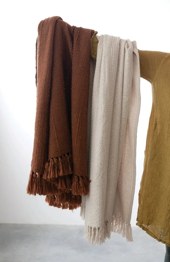 Rust Woven Wool and Acrylic Throw Blanket with Fringe - Image 2